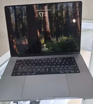 New Laptop Apple MacBook Pro 2021 M1 16GB Apple M1 Pro SSD 1T