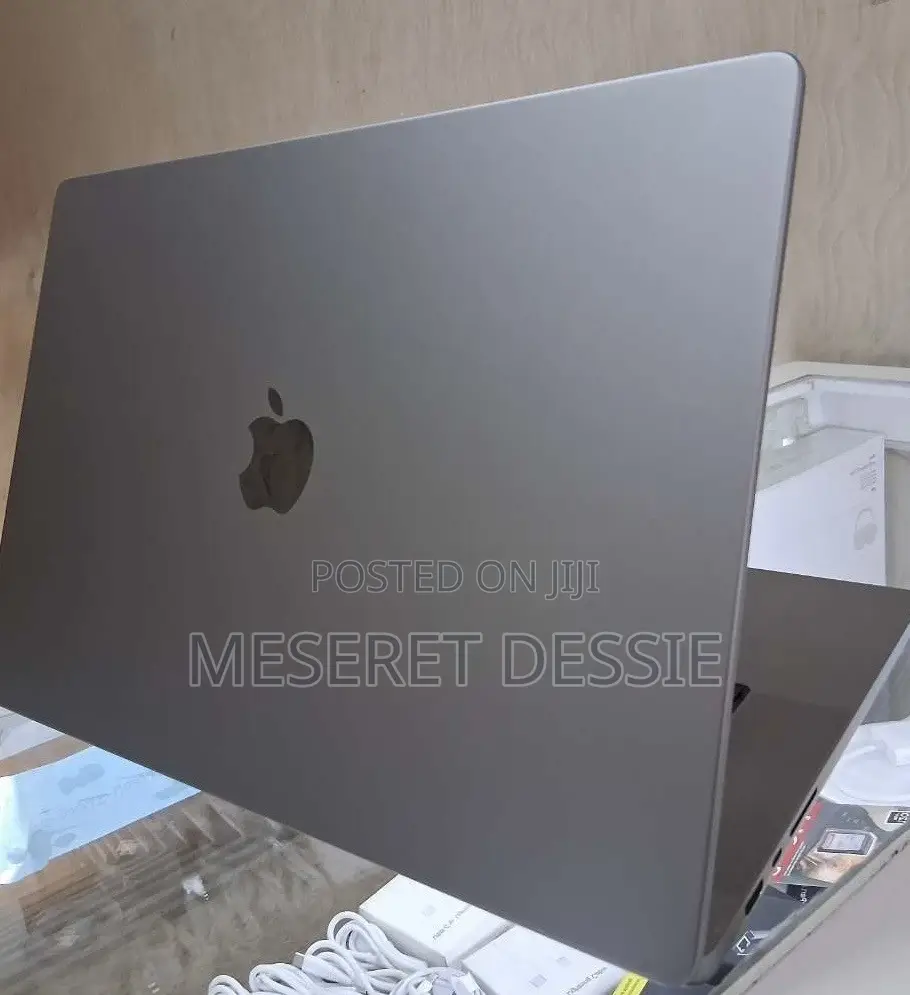 New Laptop Apple MacBook Pro 2021 M1 16GB Apple M1 Pro SSD 1T