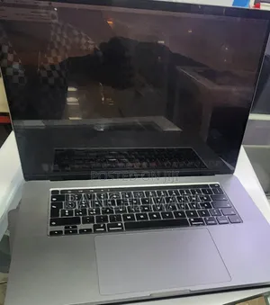 New Laptop Apple MacBook Pro 2019 16GB Intel Core i7 SSD 512GB