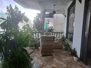 Furnished 9bdrm House in G+2, Bole for rent