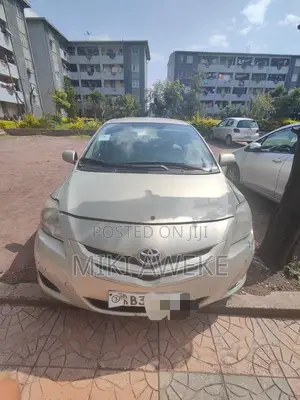 Toyota Yaris 2007 Brown