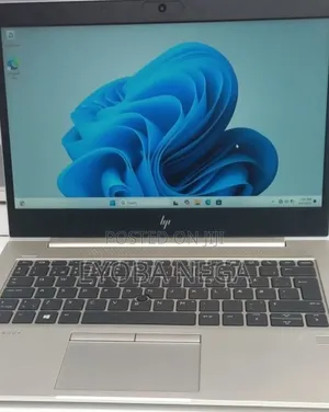 New Laptop HP EliteBook 830 G8 8GB Intel Core i5 SSD 512GB