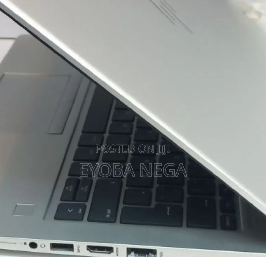 New Laptop HP EliteBook 830 G8 8GB Intel Core i5 SSD 512GB