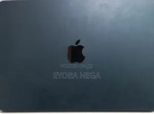 New Laptop Apple MacBook Air 2022 M2 8GB Apple M2 SSD 256GB
