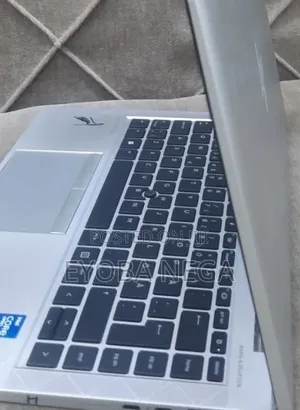 New Laptop HP EliteBook 840 G8 16GB Intel Core i5 SSD 512GB
