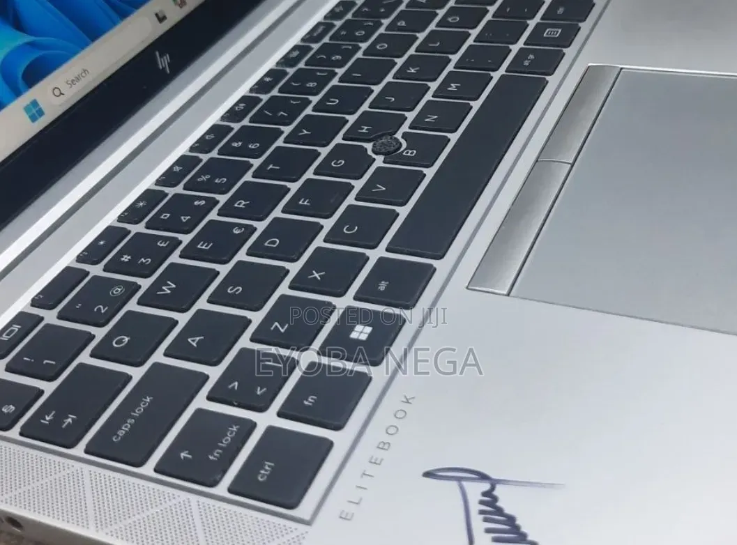 New Laptop HP EliteBook 840 G8 16GB Intel Core i5 SSD 512GB
