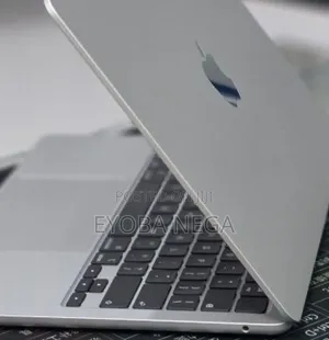 New Laptop Apple MacBook Air 2026 M5 16GB Apple M5 SSD 512GB