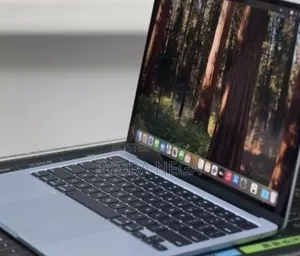 New Laptop Apple MacBook Air 2025 M4 16GB Apple M4 SSD 512GB