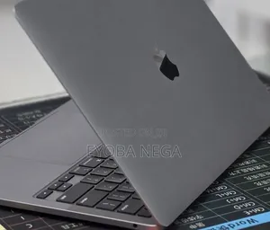 New Laptop Apple MacBook Pro 2020 16GB Apple M1 SSD 256GB