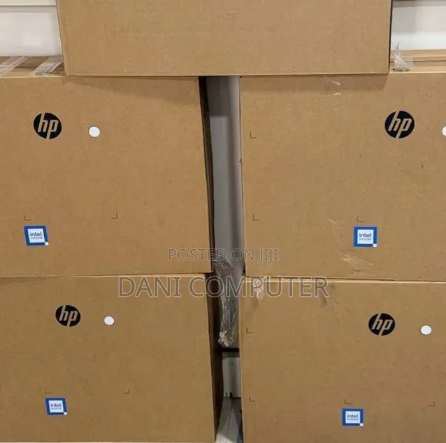 New HP 200 G4 22 All-in-One 8GB Intel Core i5 SSD 512GB