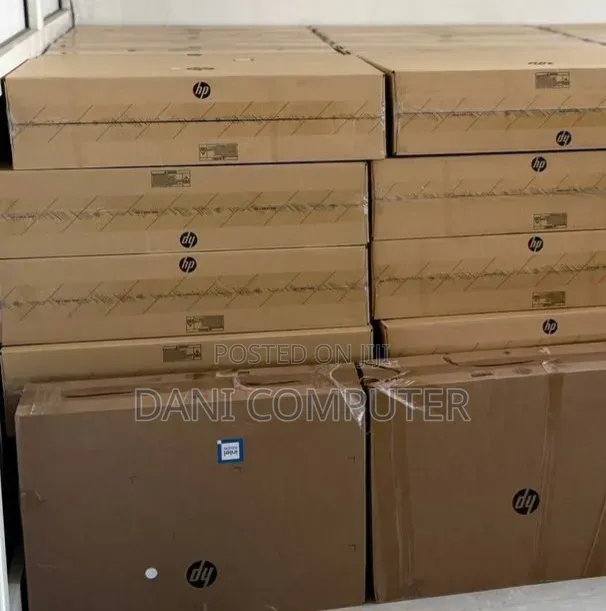 New HP 200 G4 22 All-in-One 8GB Intel Core i5 SSD 512GB