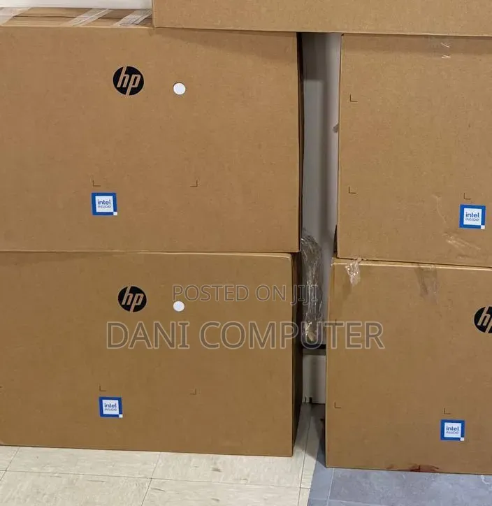 New HP 200 G4 22 All-in-One 8GB Intel Core i5 SSD 512GB