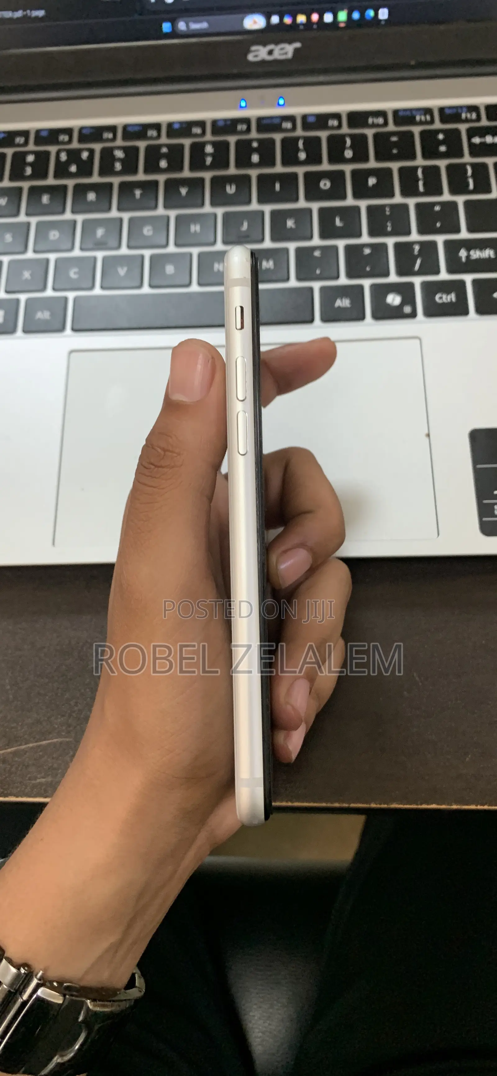Apple iPhone 8 64 GB White