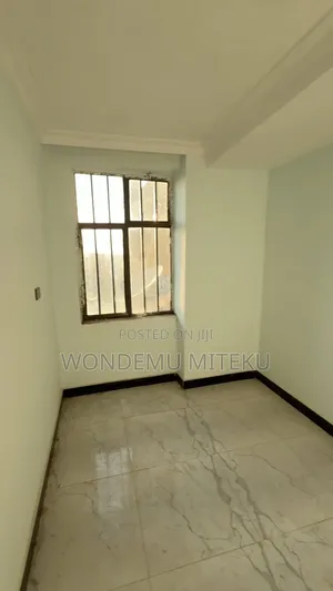3bdrm Condo in Site 3, Bole for sale