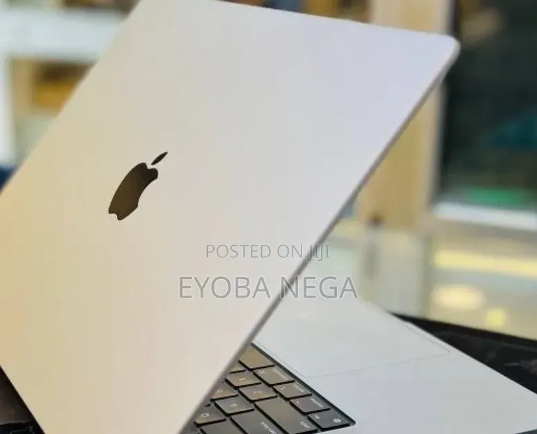 New Laptop Apple MacBook Pro 2021 M1 16GB Apple M1 Pro SSD 512GB
