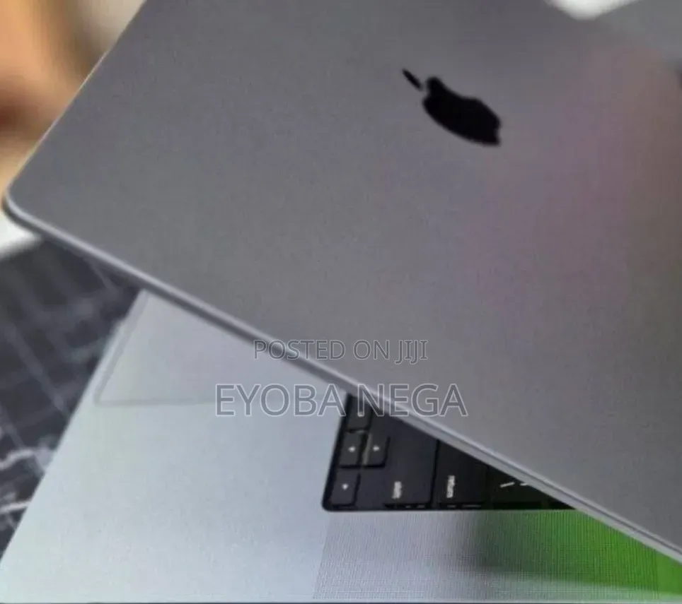 New Laptop Apple MacBook Pro 2021 M1 32GB Apple M1 Pro SSD 512GB