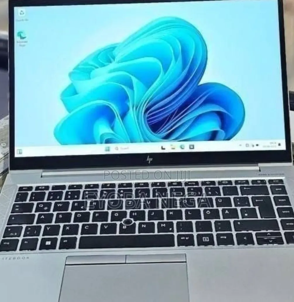 New Laptop HP EliteBook 840 G8 16GB Intel Core i5 SSD 512GB