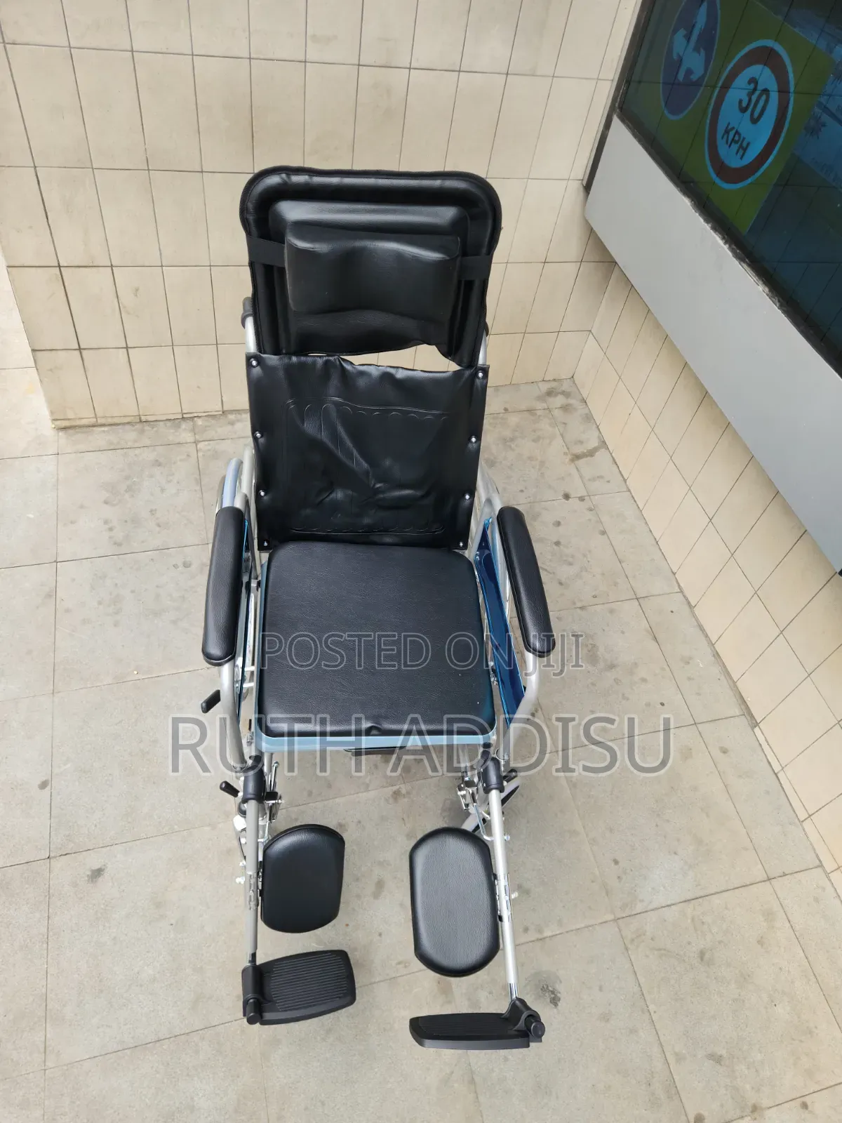 Commode Reclining Wheelchair輕輕wheelchair短短wheelchair考試wheelchair New