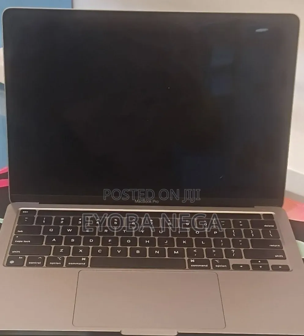 Laptop Apple MacBook Pro 2021 M1 8GB Apple M1 SSD 256GB