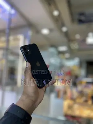 New Apple iPhone 11 64 GB Black