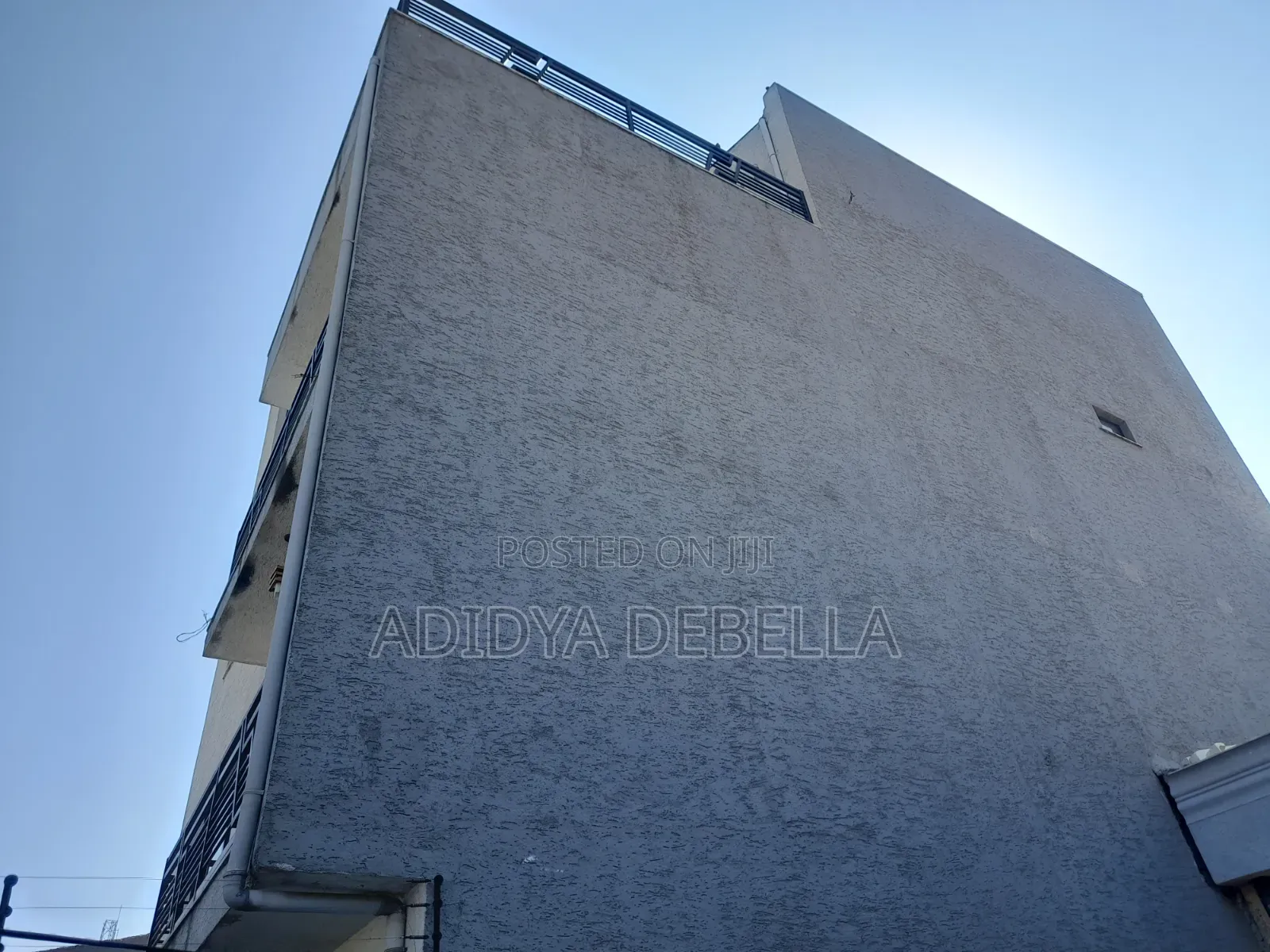 14bdrm House in Gelan, Akaky Kaliti for sale