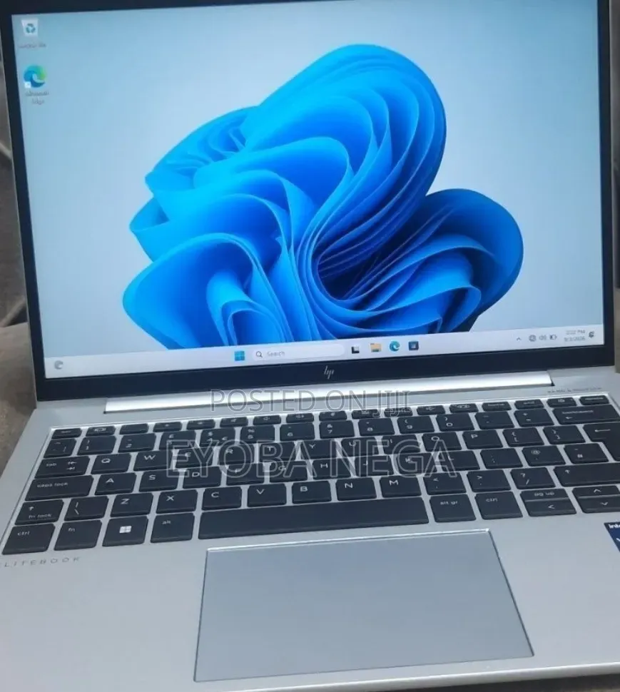 New Laptop HP EliteBook 830 16GB Intel Core i5 SSD 512GB