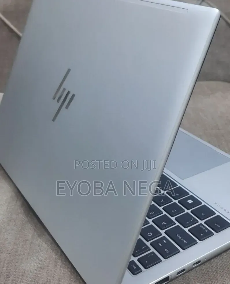 New Laptop HP EliteBook 830 16GB Intel Core i5 SSD 512GB