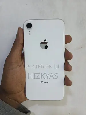 Apple iPhone XR 64 GB White