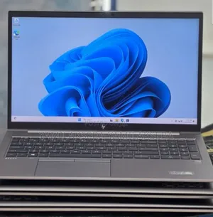 New Laptop HP ZBook 15 16GB Intel Core i5 SSD 512GB