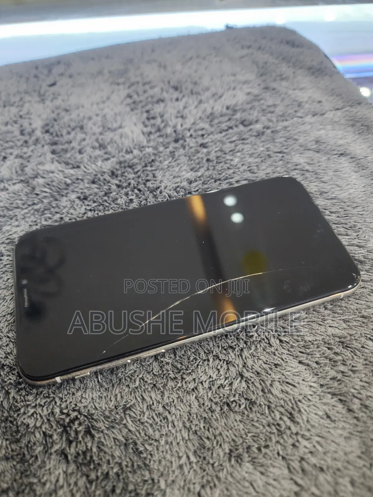 Apple iPhone X 256 GB White