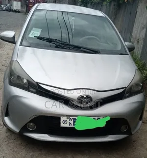 Toyota Yaris 2014 Silver