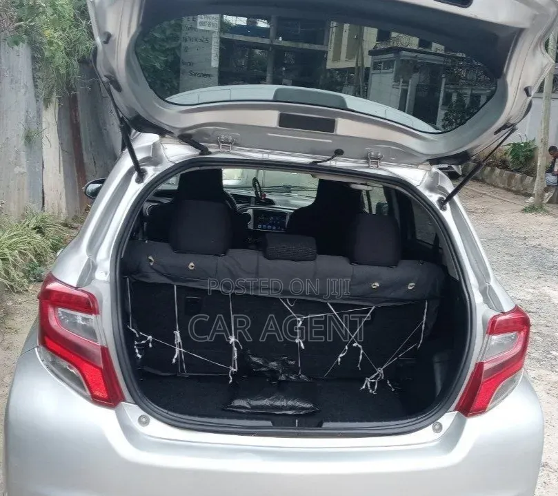 Toyota Yaris 2014 Silver