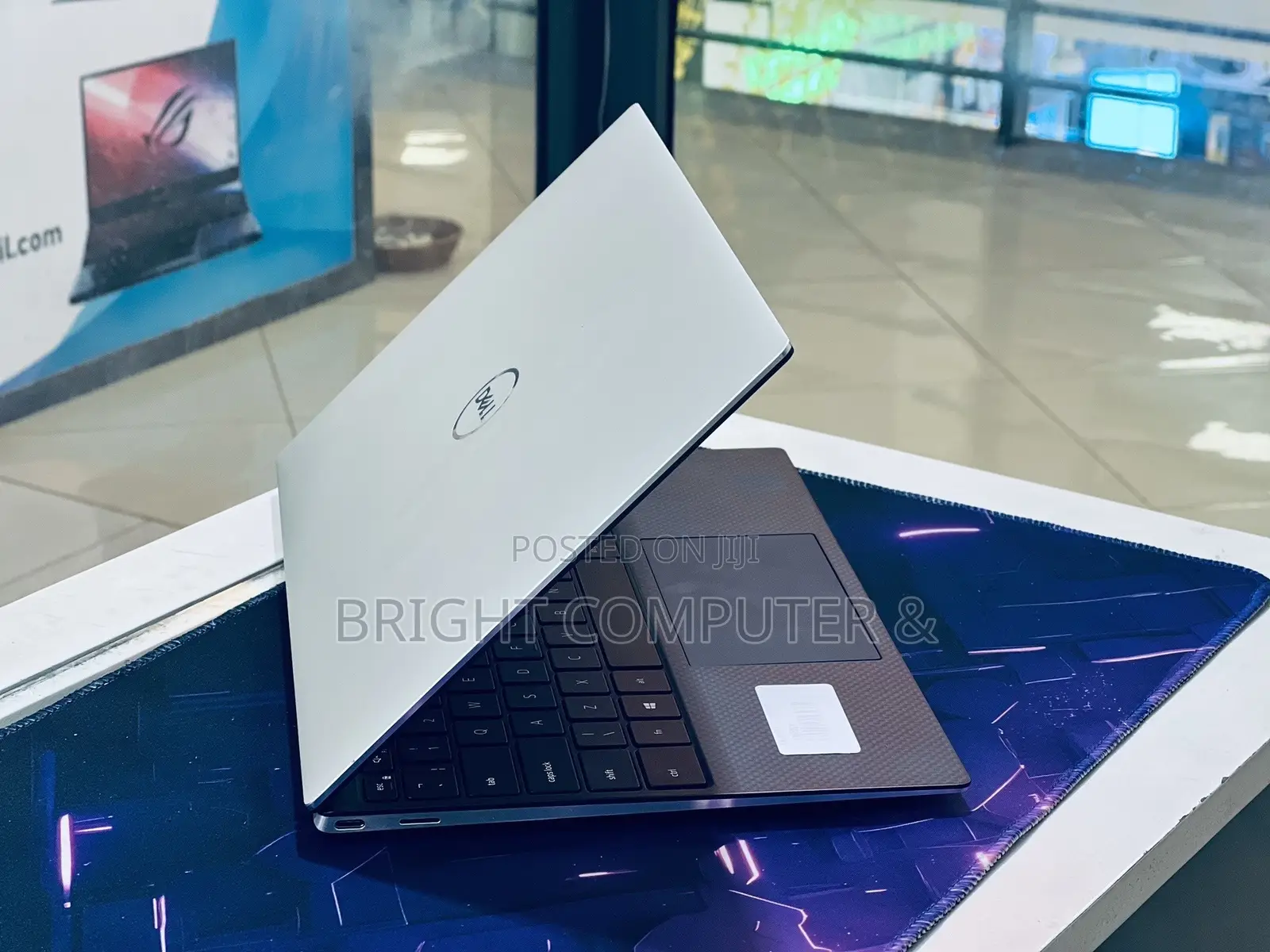 New Laptop Dell XPS 13 16GB Intel Core i7 SSD 512GB