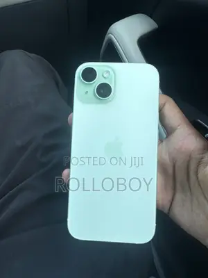 Apple iPhone 15 128 GB Green