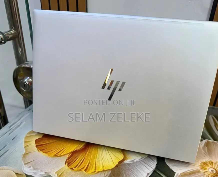New Laptop HP EliteBook 840 G9 16GB Intel Core i5 SSD 512GB