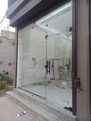 MODERN GLASS DOORS | Custom Made Professional Installation