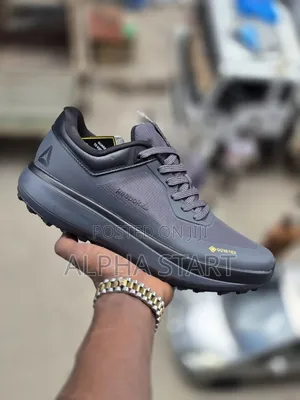 Reebok Goretex High Master Quality Water Proof Shoes Made in Vietnam