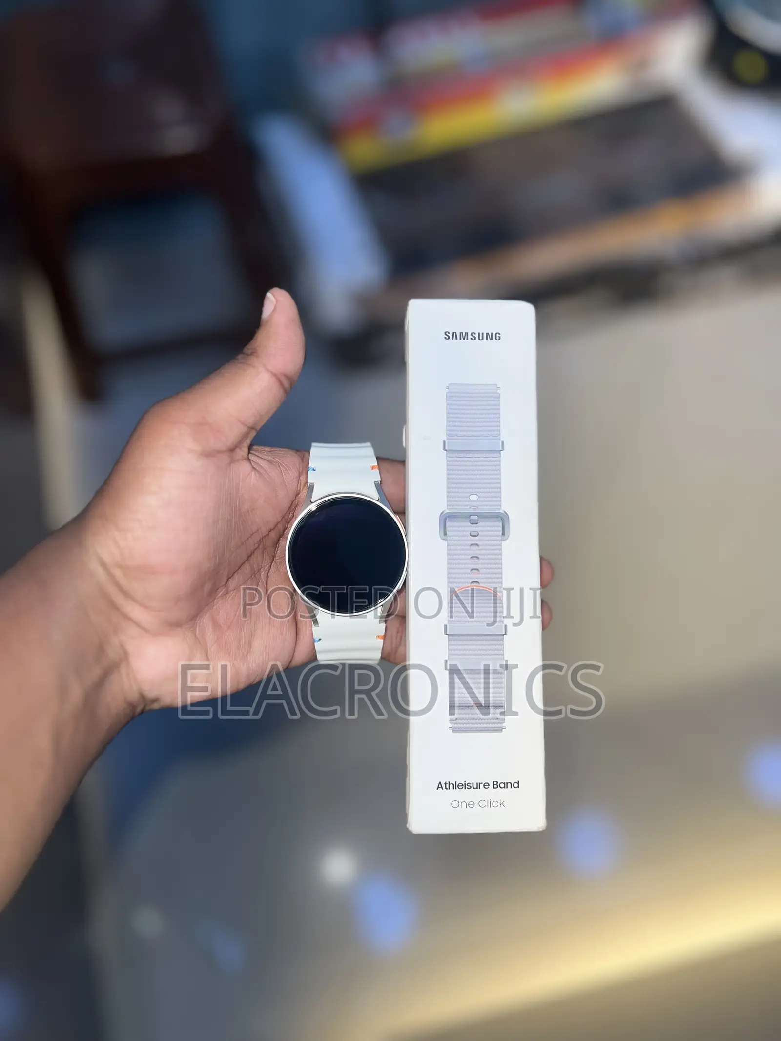 Samsung Galaxy Watch 7 40mm (Slightly Used + Extra Band)