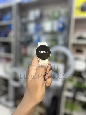 Samsung Galaxy Watch 7 40mm (Slightly Used + Extra Band)