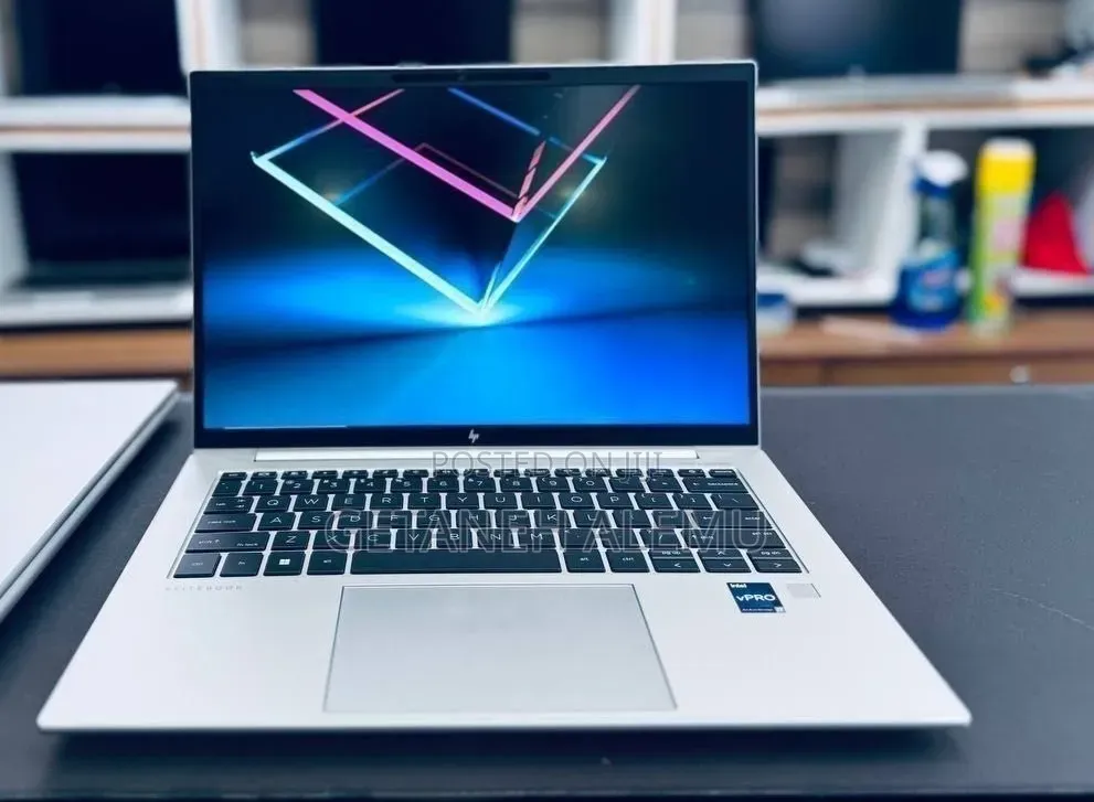 New Laptop HP EliteBook 840 G10 16GB Intel Core i7 SSD 1T