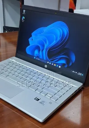 New Laptop HP 8GB Intel Core i5 SSD 512GB