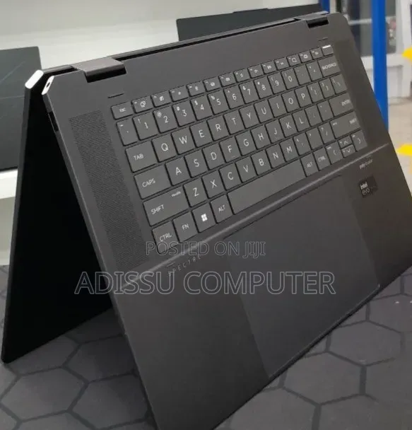 New Laptop HP Spectre 16GB Intel Core Ultra 7 SSD 1T