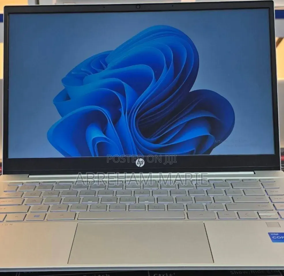 New Laptop HP Pavilion 14 16GB Intel Core i7 SSD 512GB