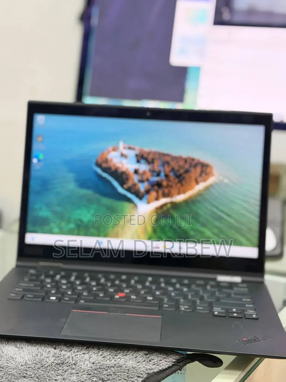 New Laptop Lenovo ThinkPad X1 Yoga 8GB Intel Core i5 SSD 256GB