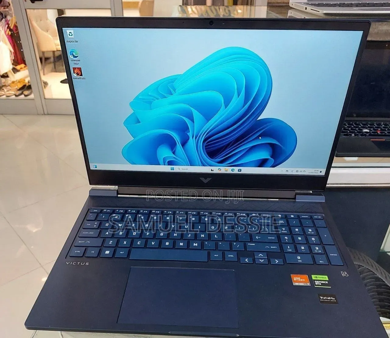 New Laptop HP Victus 16 8GB AMD Ryzen 7 SSD 1T