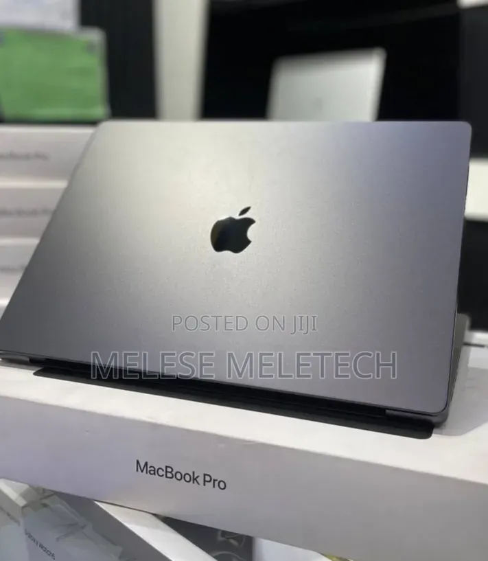 New Laptop Apple MacBook Pro 2024 M4 Max 48GB Apple M4 Max SSD 2T