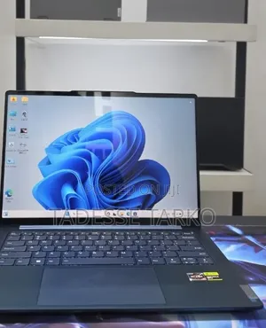 New Laptop Lenovo 16GB AMD Ryzen 7 SSD 512GB