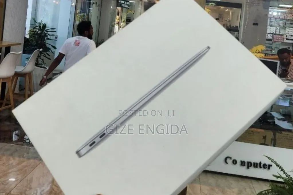 New Laptop Apple MacBook Air 2020 M1 8GB Apple M1 SSD 256GB