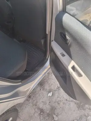 Toyota Yaris 2005 Silver