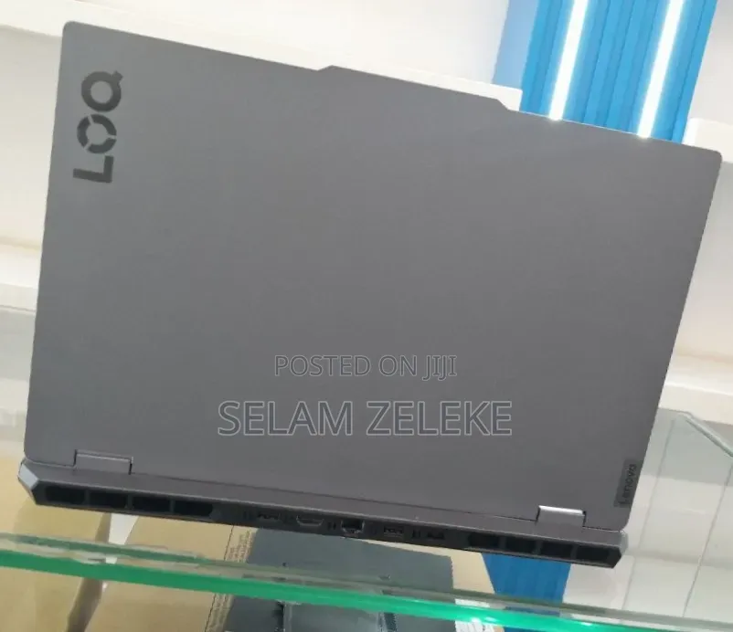 New Laptop Lenovo 12GB Intel Core i5 SSD 512GB